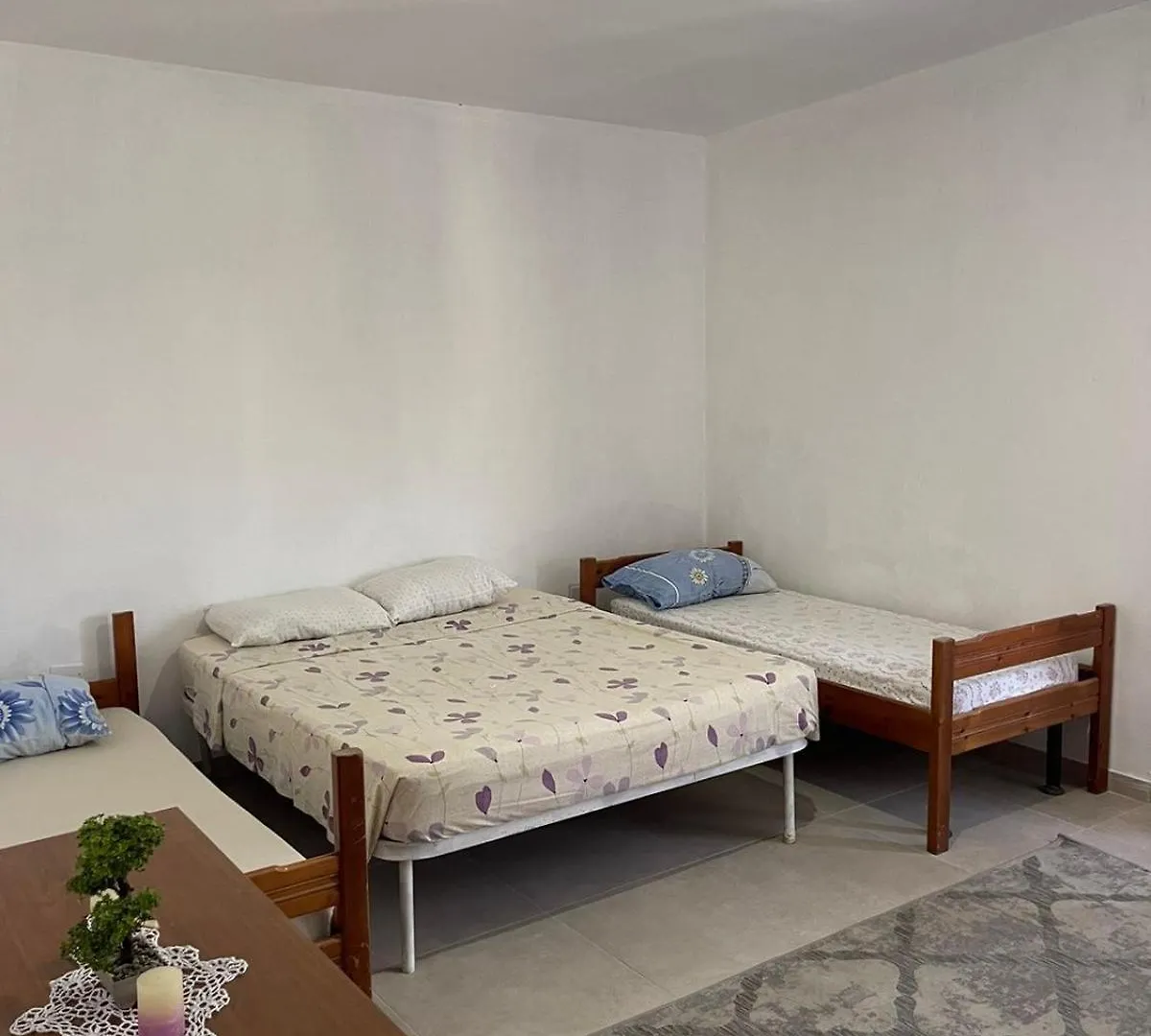Guest House By Roni Durres