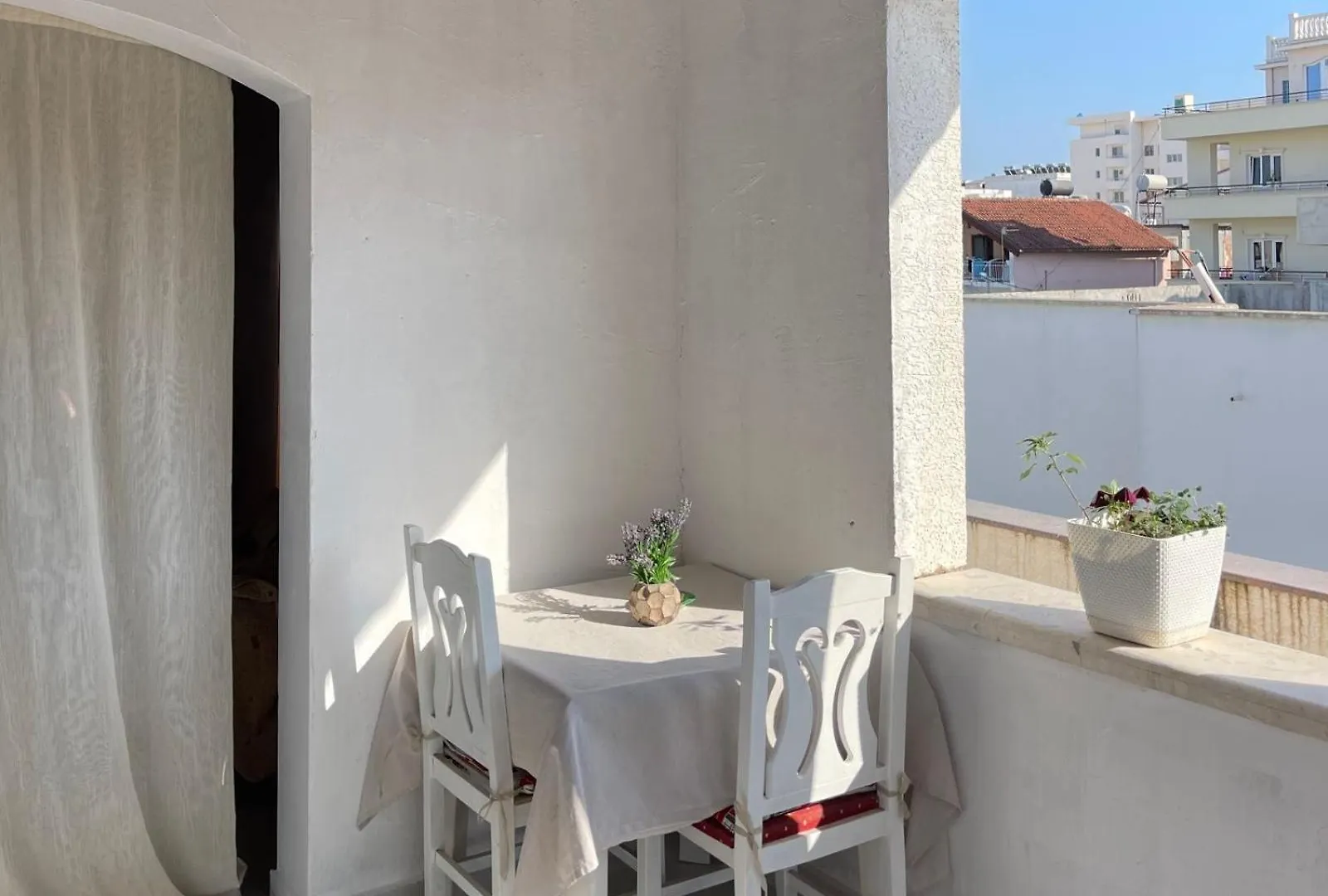 Guest House By Roni Durres